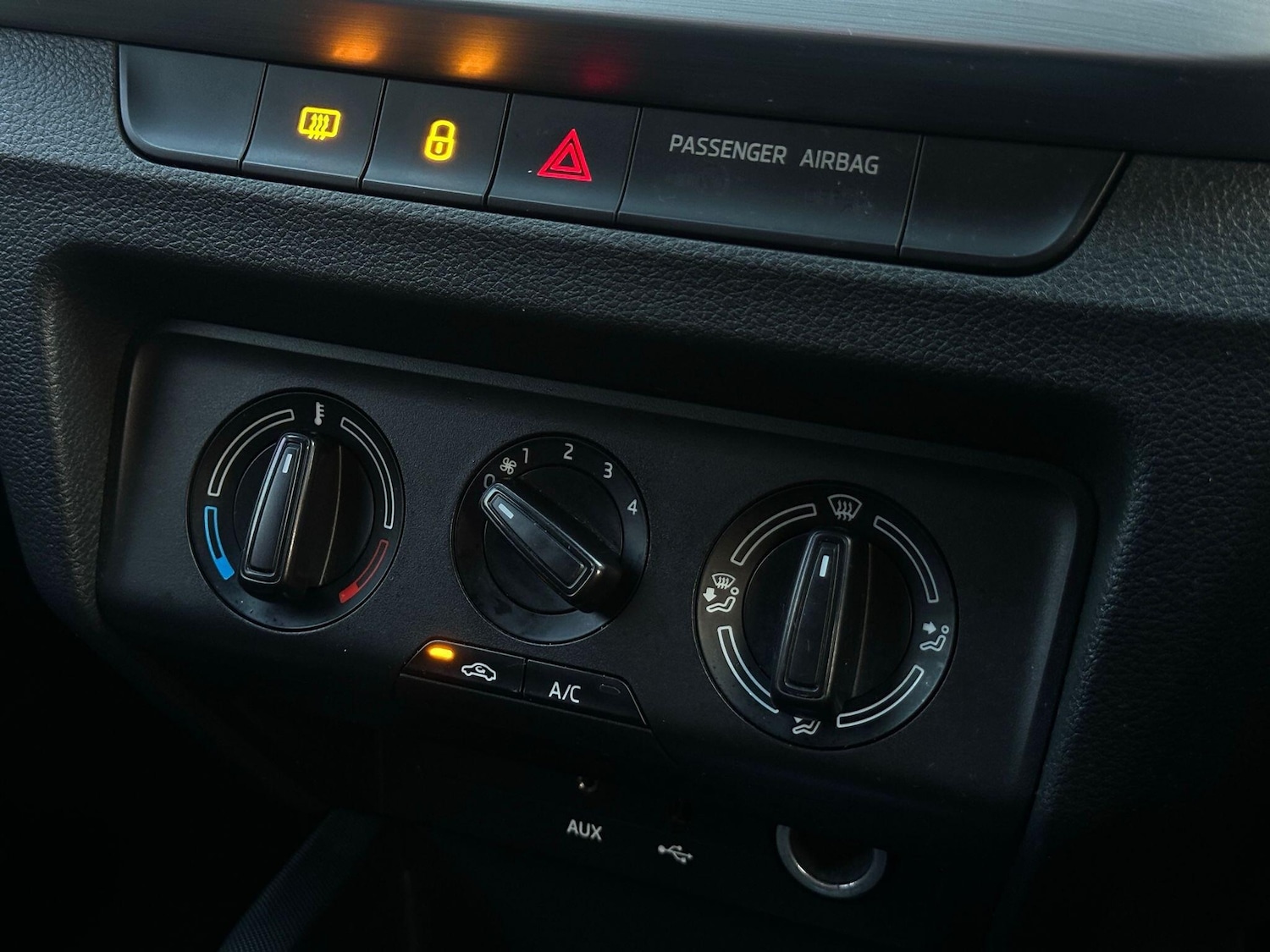 Used Skoda Fabia 2015 for sale - 76898690: Photo 57