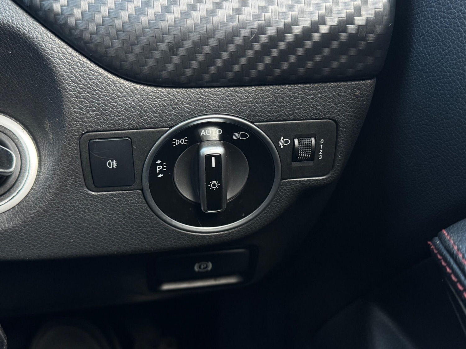 Used Mercedes-Benz A-Class 2014 for sale - 77893088: Photo 36