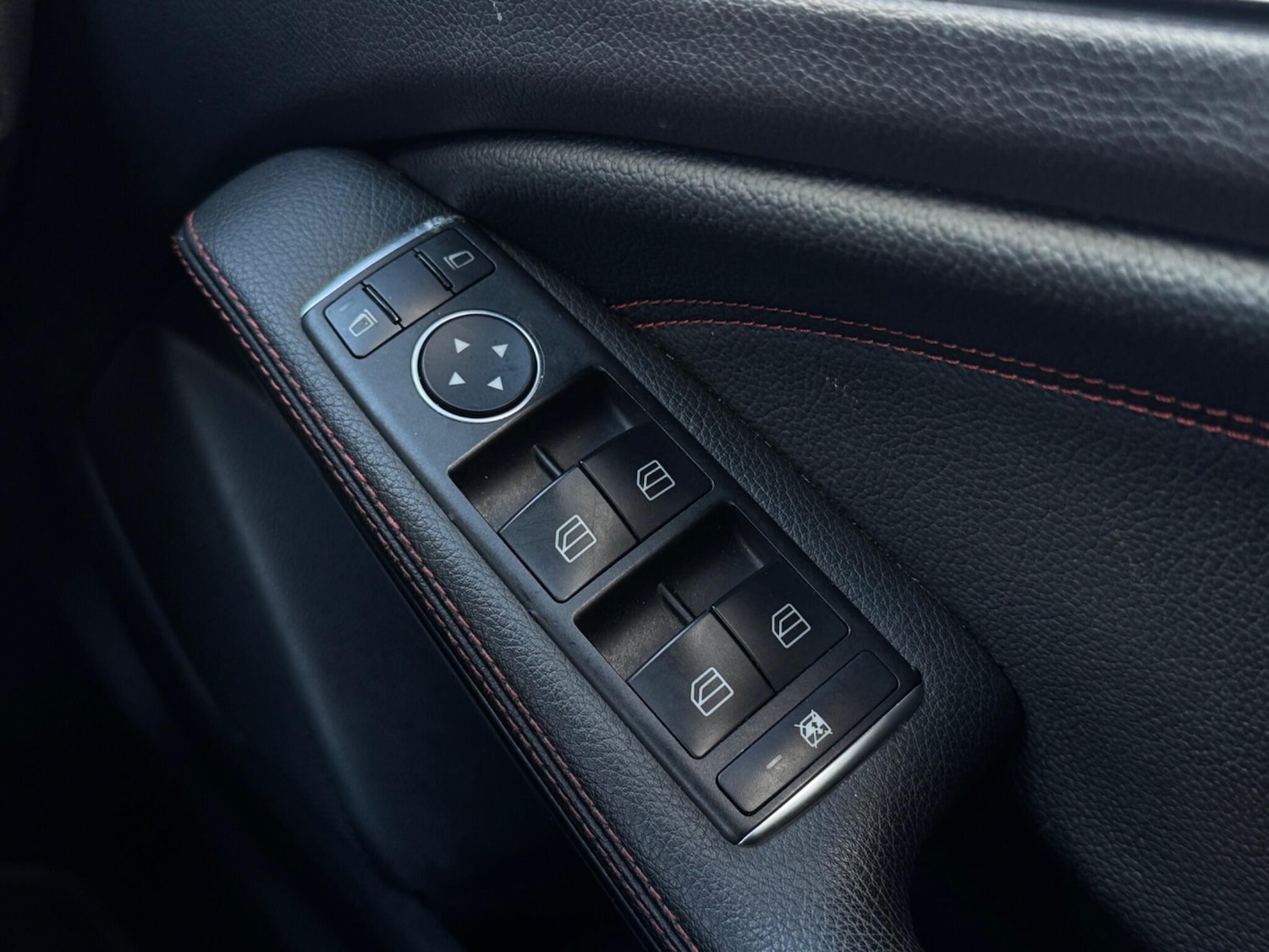 Used Mercedes-Benz A-Class 2014 for sale - 77893088: Photo 37