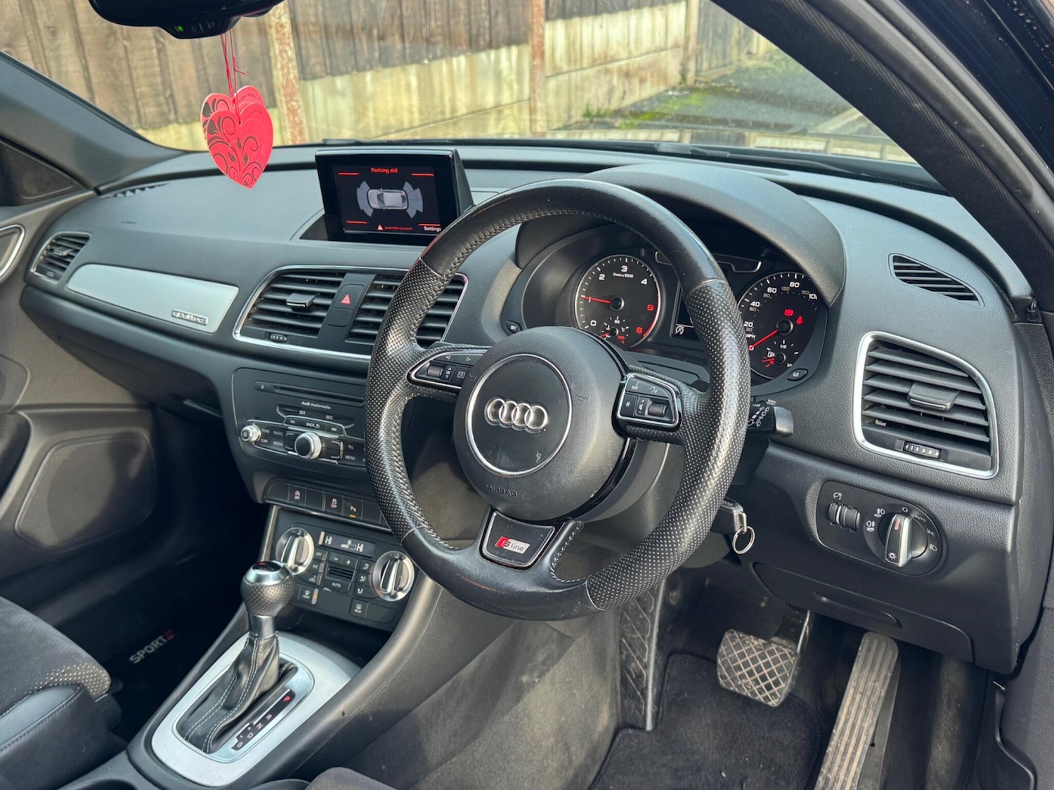 Used Audi Q3 2014 for sale - 77376550: Photo 10