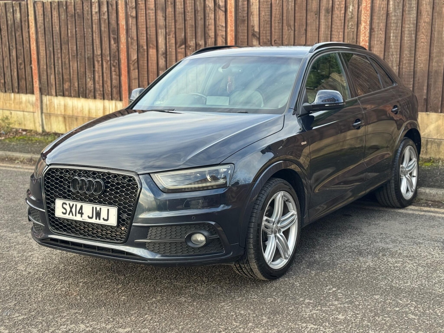 Used Audi Q3 2014 for sale - 77376550: Photo 2