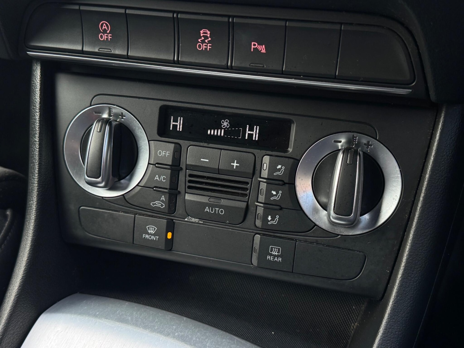 Used Audi Q3 2014 for sale - 77376550: Photo 50