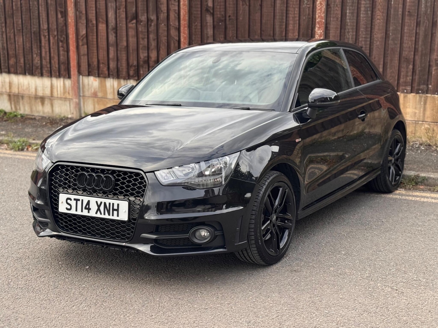 Used Audi A1 2014 for sale - 76121866: Photo 2