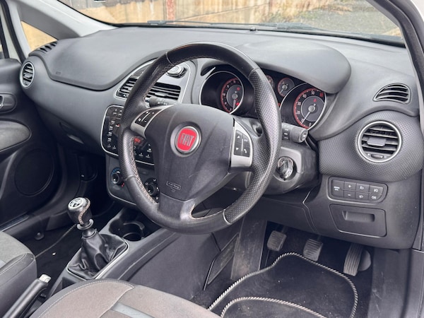 Used Fiat Punto Evo 2010 for sale - 75707657: Photo 10