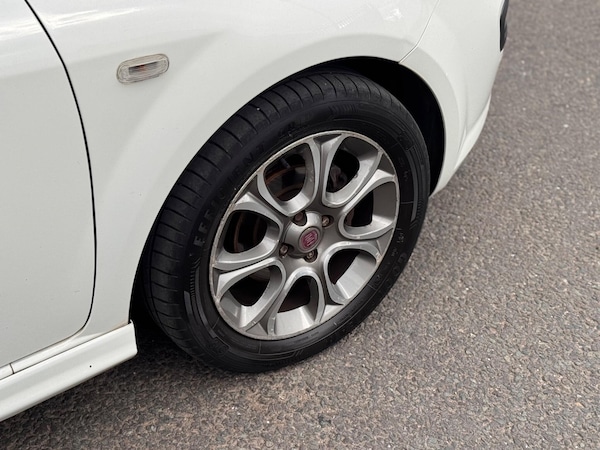 Used Fiat Punto Evo 2010 for sale - 75707657: Photo 48