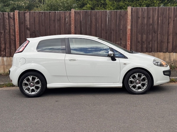 Used Fiat Punto Evo 2010 for sale - 75707657: Photo 8