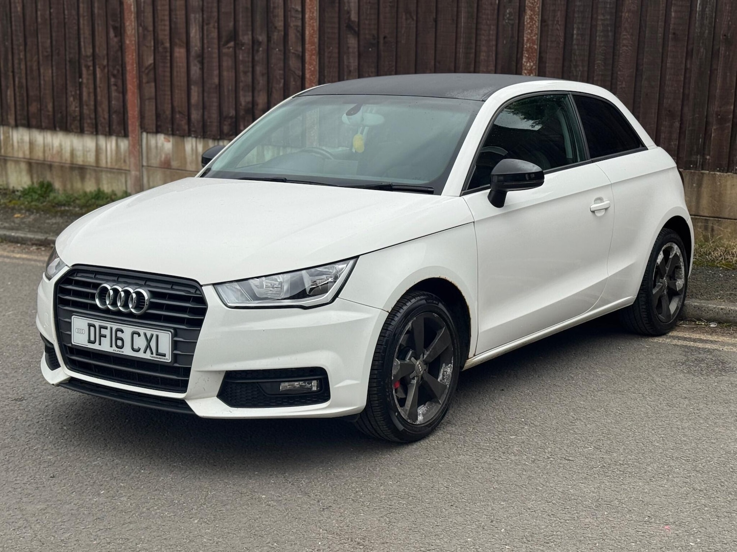 Used Audi A1 for sale - 77854322: Photo 2