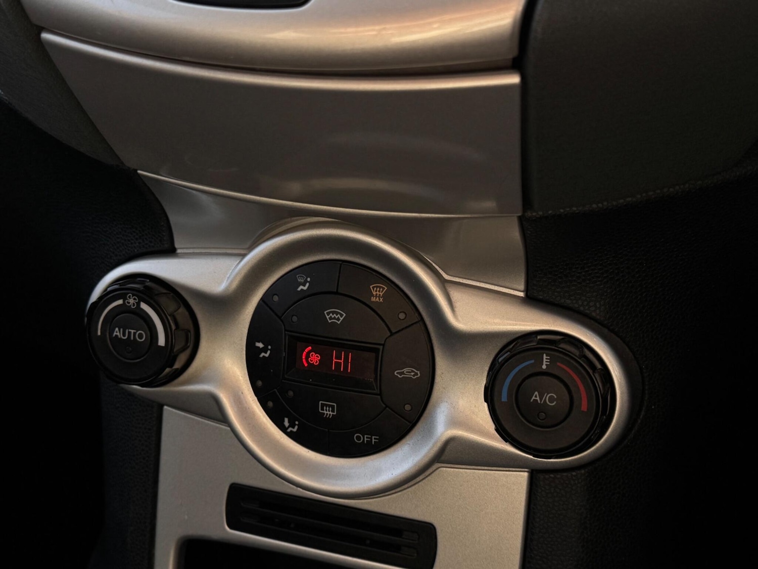 Used Ford Fiesta 2009 for sale - 76714336: Photo 44