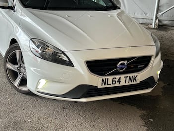 Used Volvo V40 2014 for sale - 79634996: Photo
