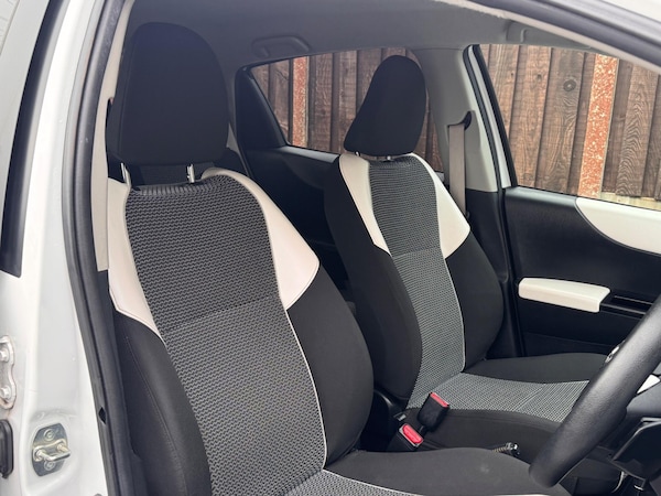 Used Toyota Yaris 2013 for sale - 76247858: Photo 15