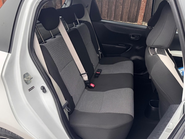 Used Toyota Yaris 2013 for sale - 76247858: Photo 18