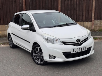 2013 (63) - 1.33 Dual VVT-i Trend Multidrive S Euro 5 5dr