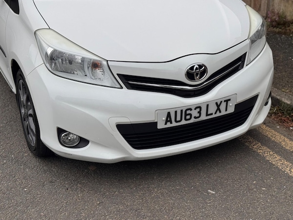 Used Toyota Yaris 2013 for sale - 76247858: Photo 21