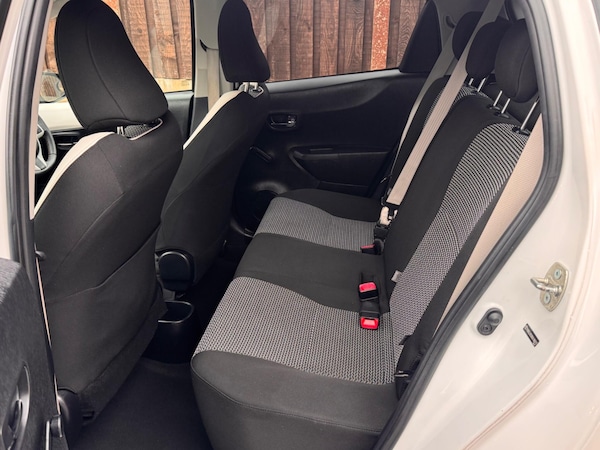 Used Toyota Yaris 2013 for sale - 76247858: Photo 24