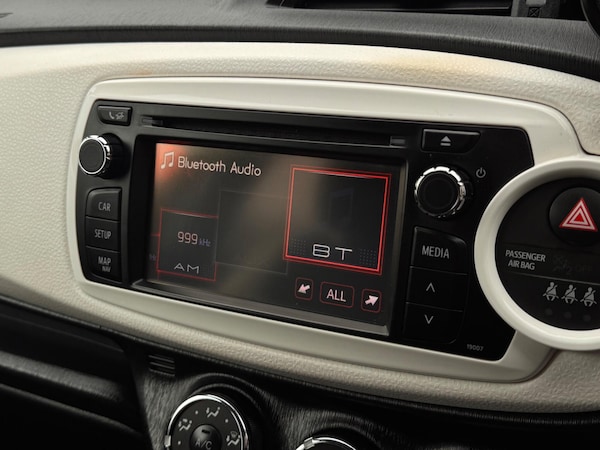 Used Toyota Yaris 2013 for sale - 76247858: Photo 45
