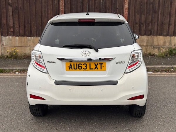 Used Toyota Yaris 2013 for sale - 76247858: Photo 4