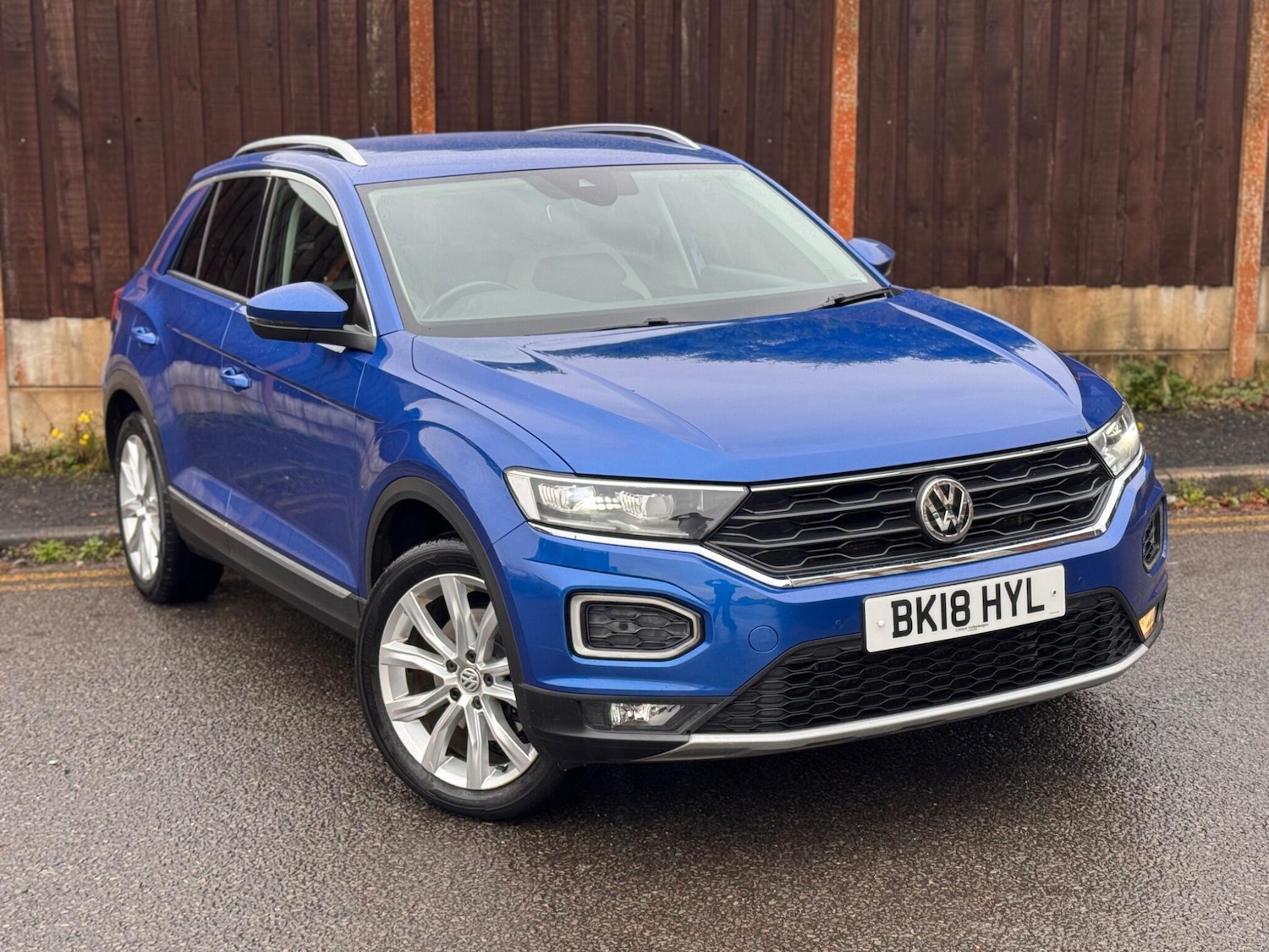 Used Volkswagen T-Roc 2018 for sale - 76337034: Photo 1