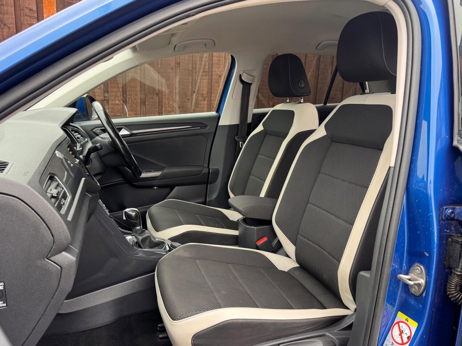 Used Volkswagen T-Roc 2018 for sale - 76337034: Photo 27