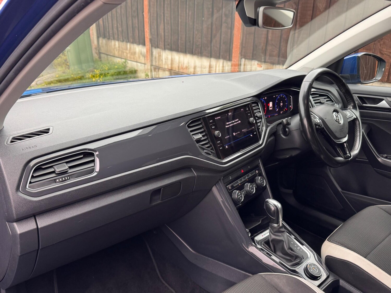 Used Volkswagen T-Roc 2018 for sale - 76337034: Photo 30