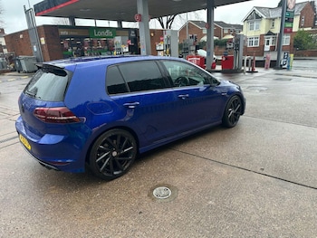 Used Volkswagen Golf 2015 for sale - 77242552: Photo