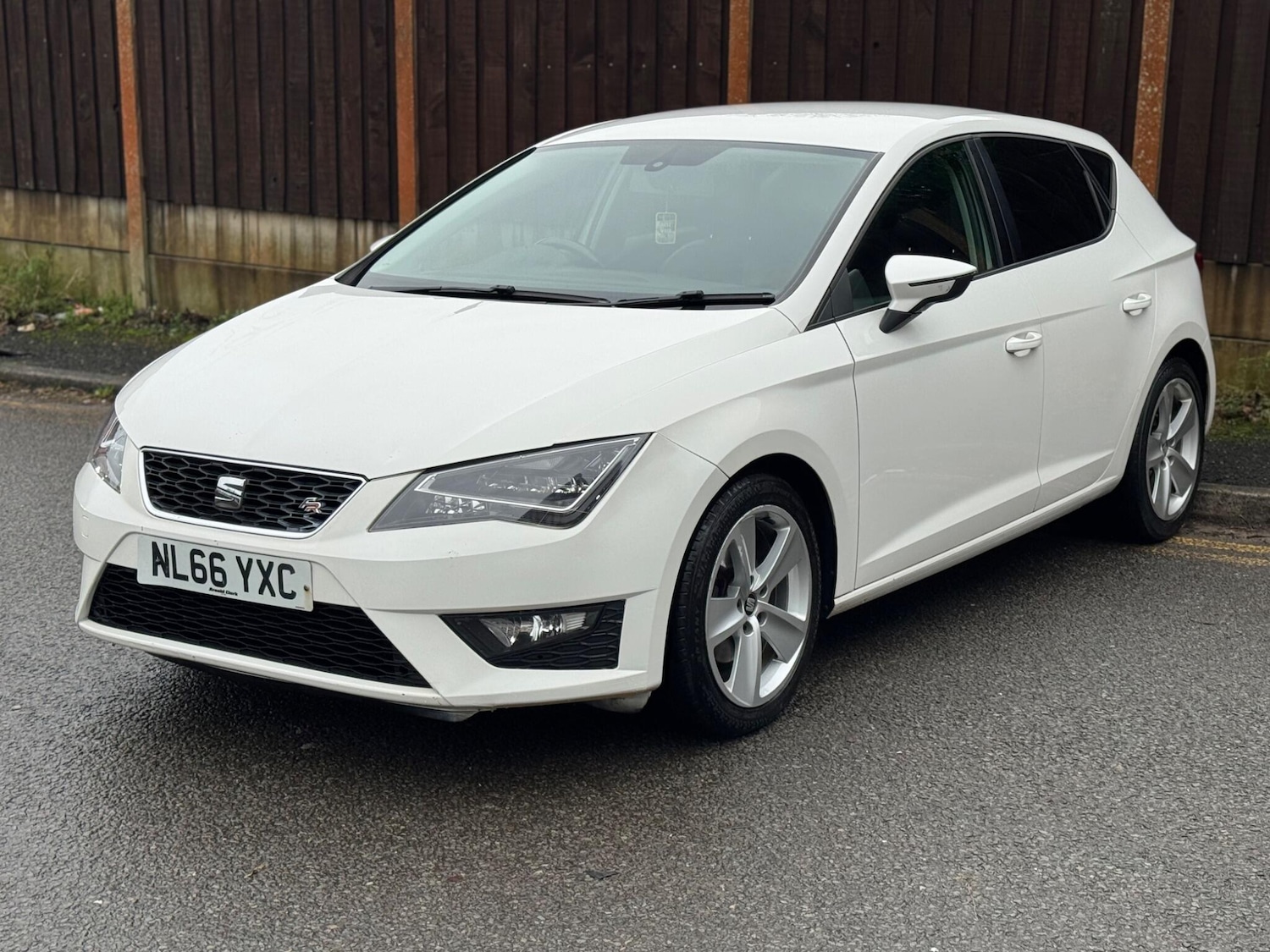 Used SEAT Leon 2016 for sale - 76993378: Photo 2
