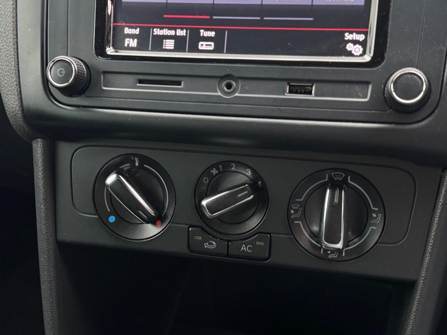 Used Volkswagen Polo 2013 for sale - 77425638: Photo 39