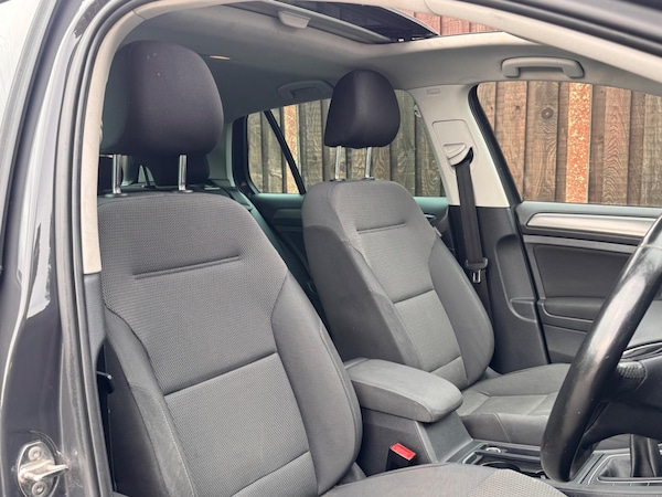 Used Volkswagen Golf 2013 for sale - 76072693: Photo 16