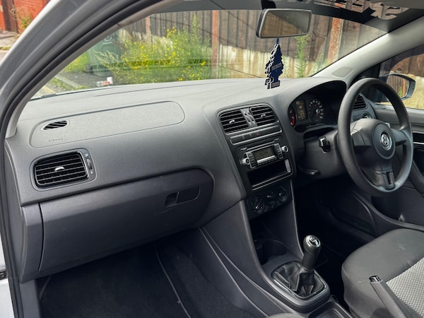 Used Volkswagen Polo 2010 for sale - 75318565: Photo 30