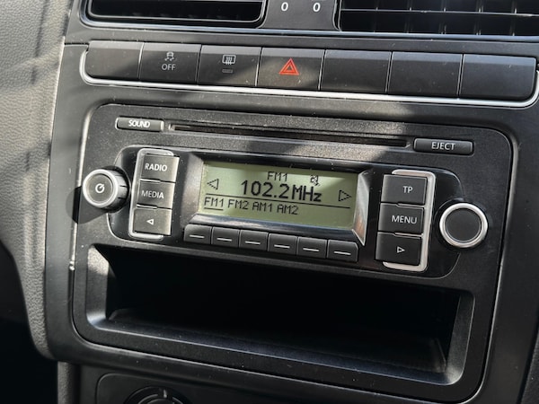 Used Volkswagen Polo 2010 for sale - 75318565: Photo 36