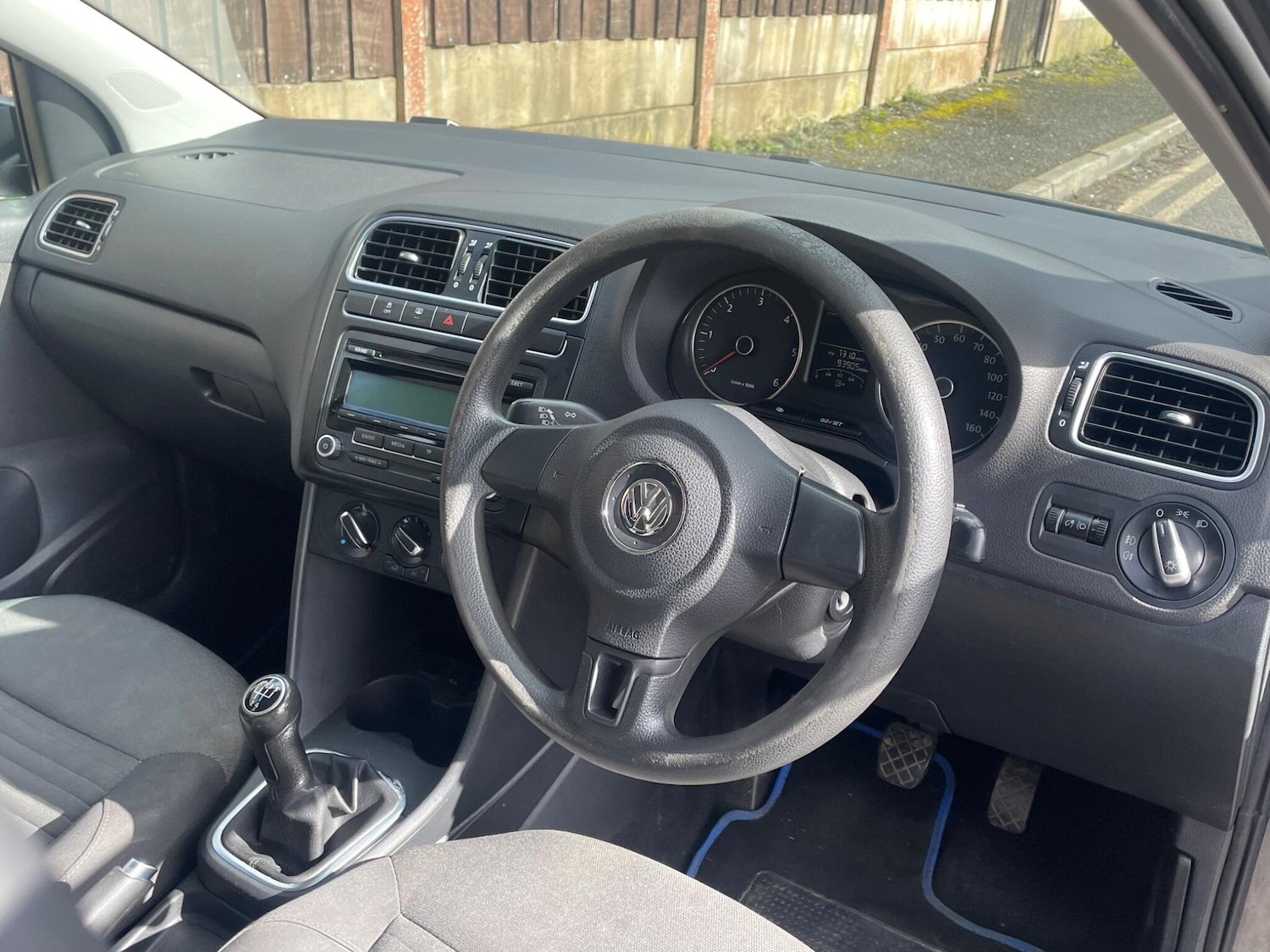 Used Volkswagen Polo 2011 for sale - 77892208: Photo 12