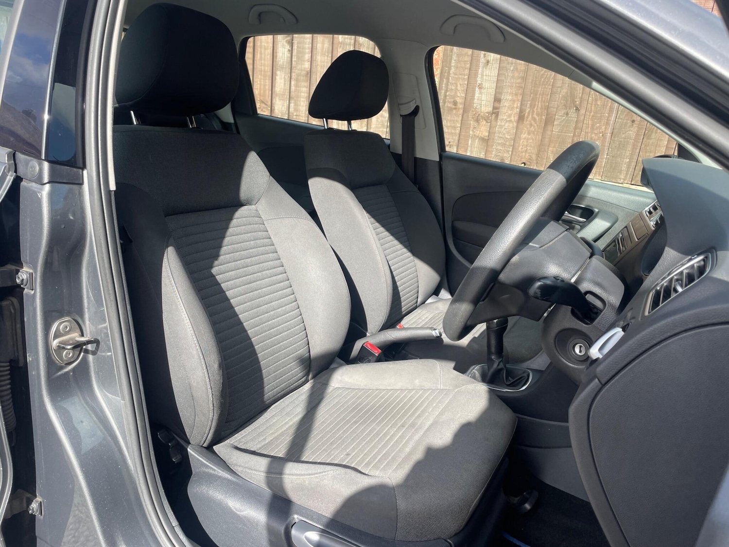 Used Volkswagen Polo 2011 for sale - 77892208: Photo 16