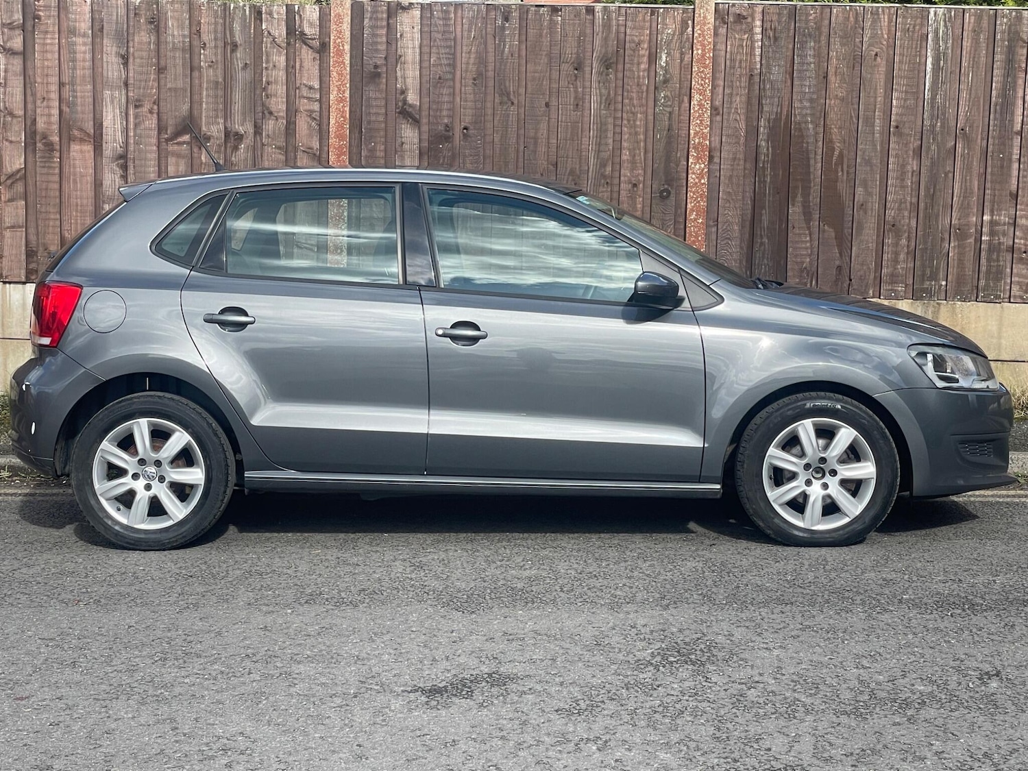 Used Volkswagen Polo 2011 for sale - 77892208: Photo 8