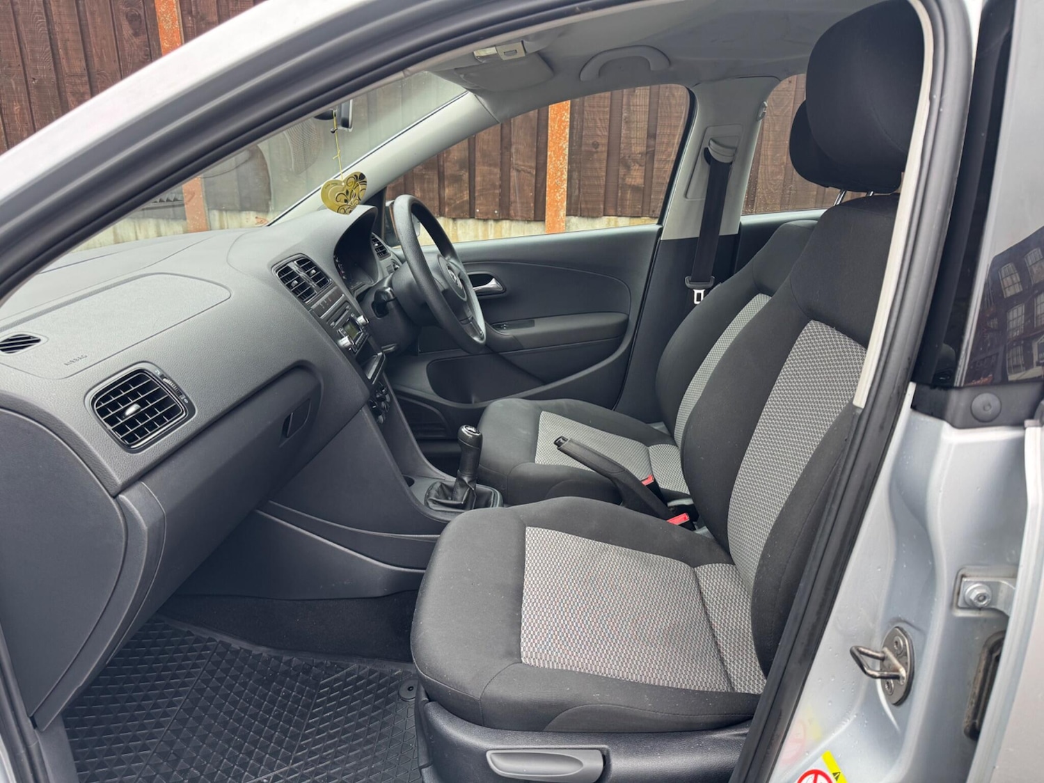 Used Volkswagen Polo for sale - 76549056: Photo 25