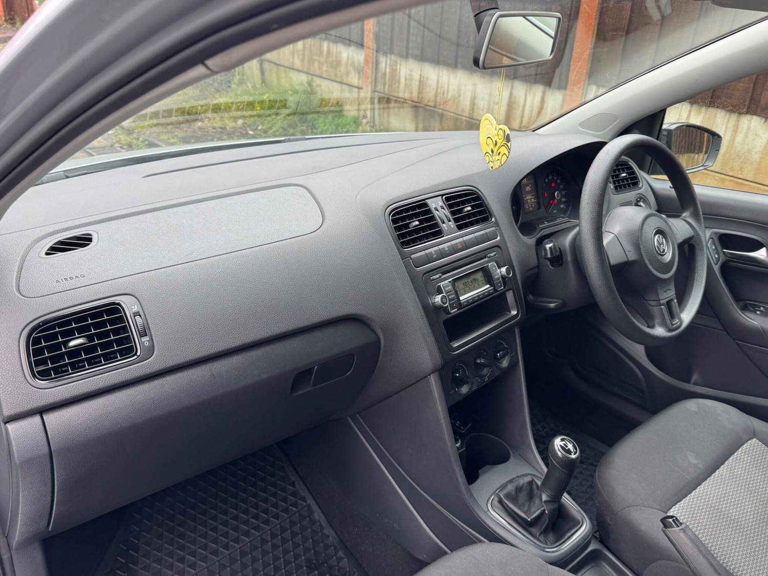 Used Volkswagen Polo for sale - 76549056: Photo 29