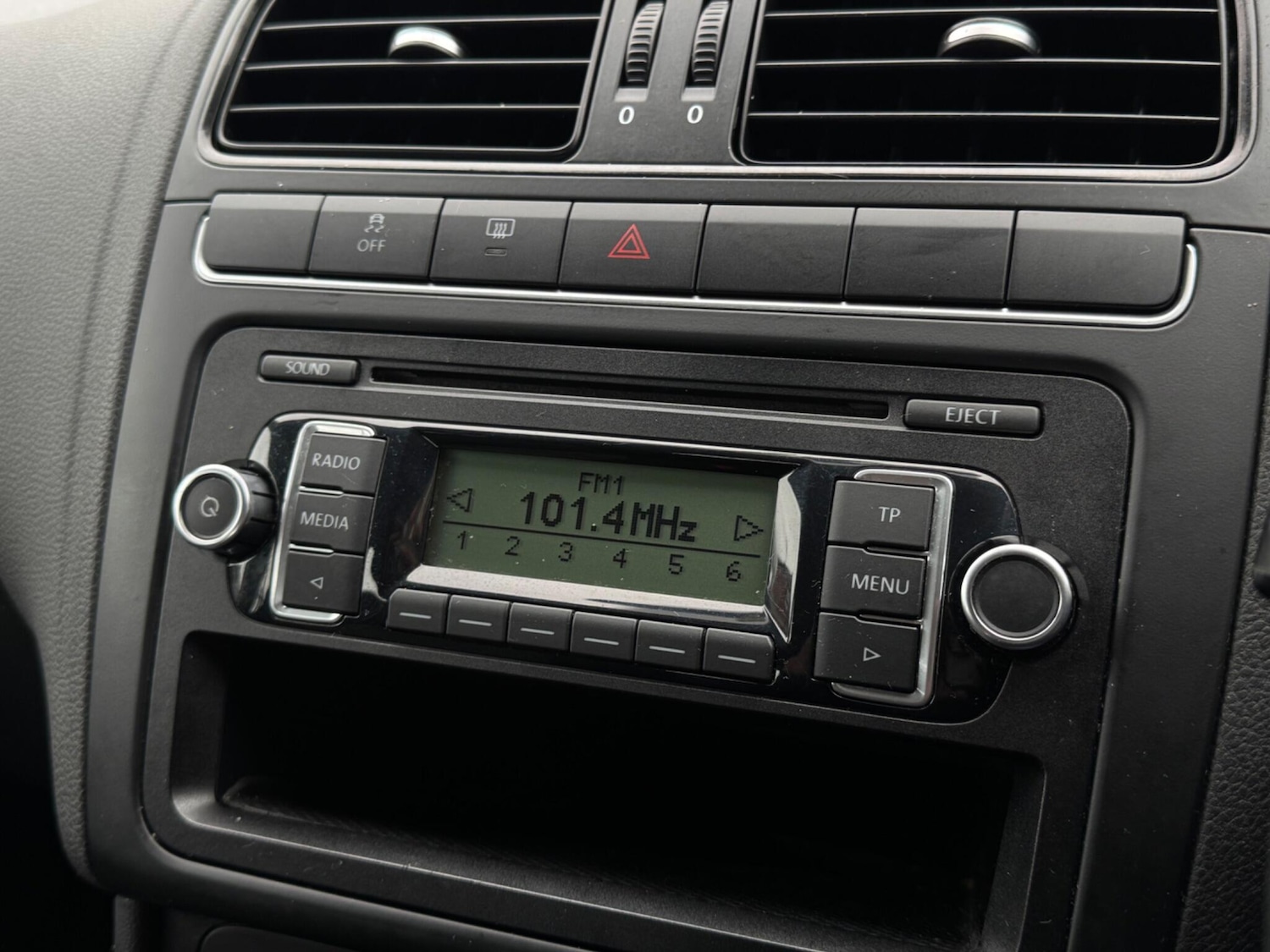 Used Volkswagen Polo for sale - 76549056: Photo 36