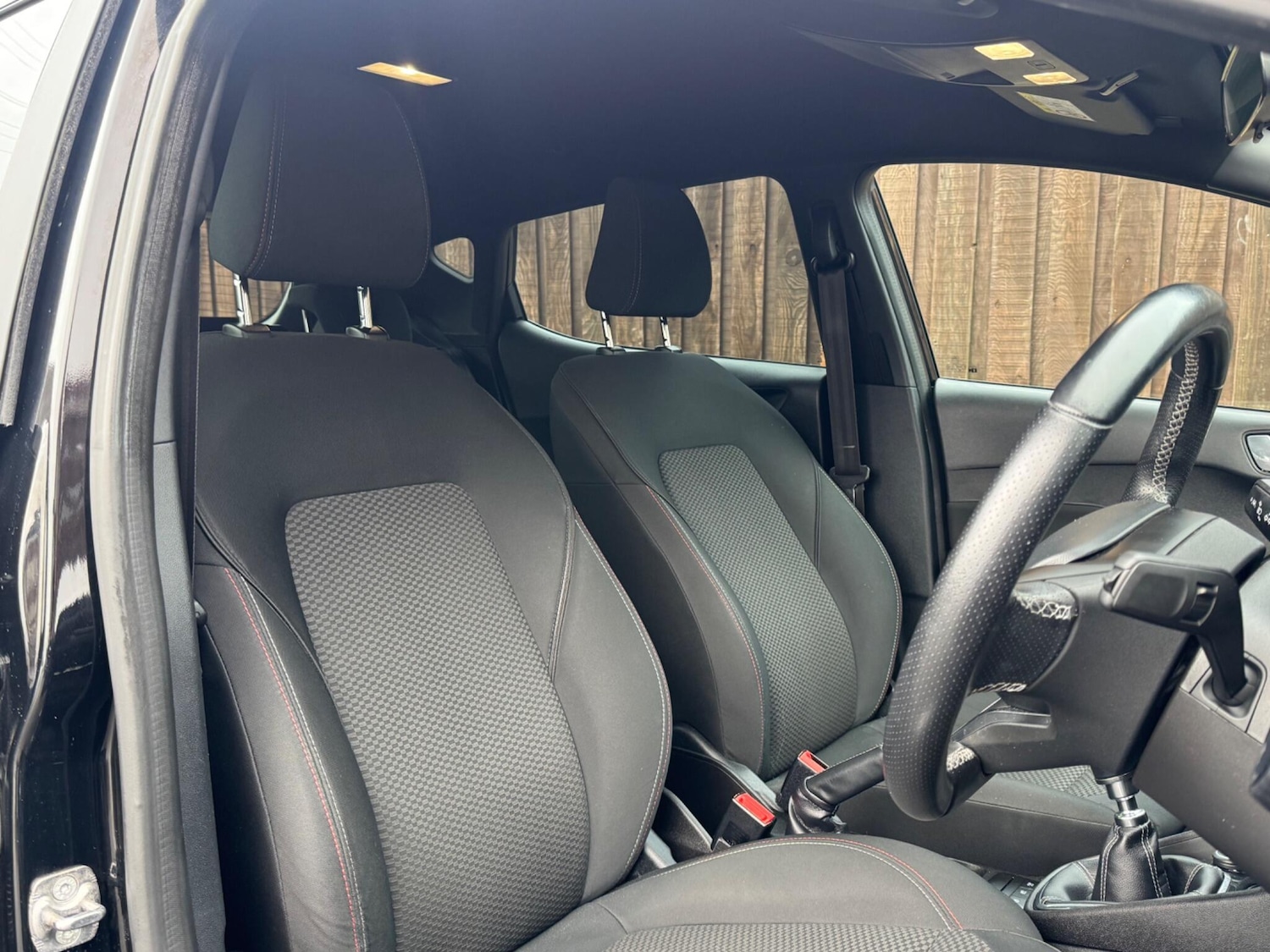 Used Ford Fiesta 2018 for sale - 76715420: Photo 14