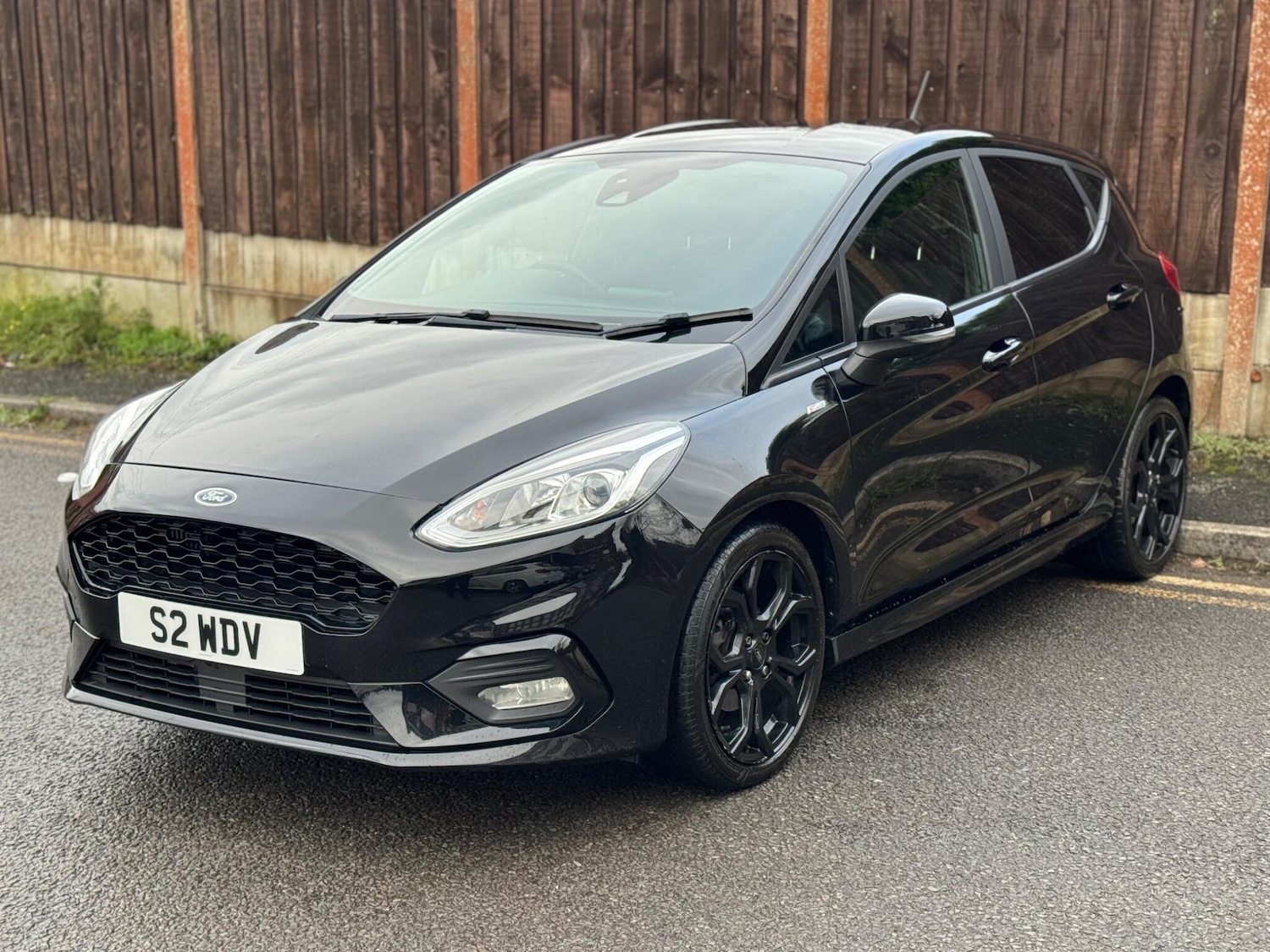 Used Ford Fiesta 2018 for sale - 76715420: Photo 2