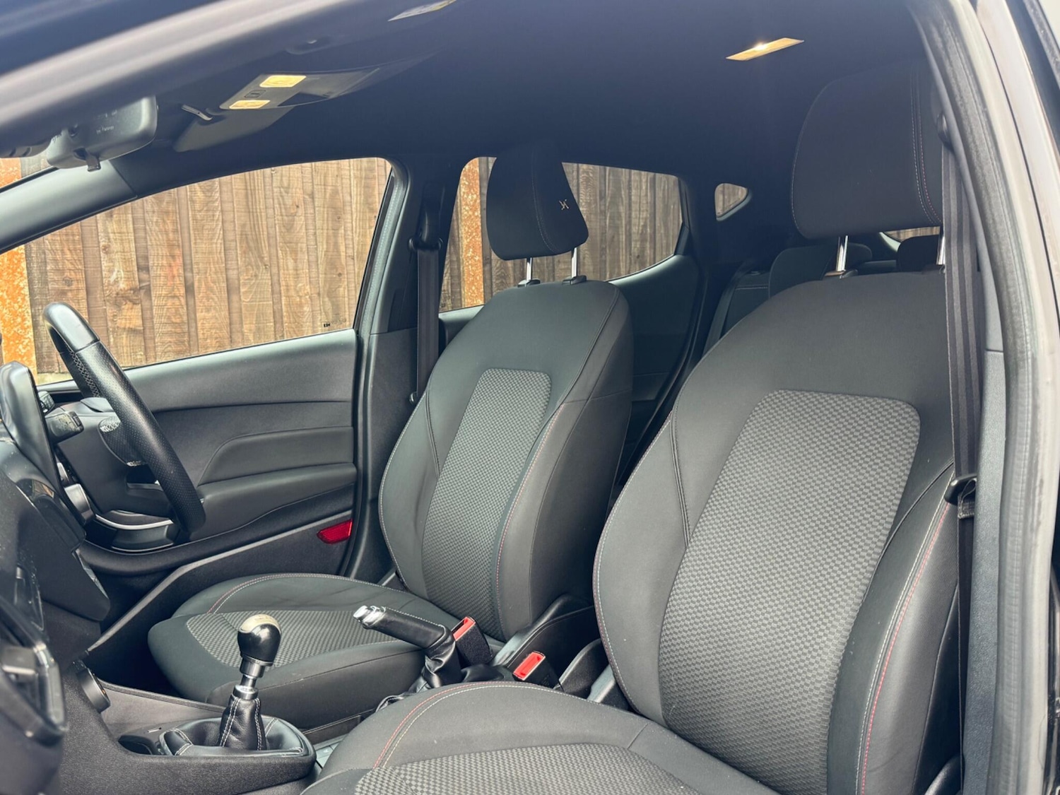 Used Ford Fiesta 2018 for sale - 76715420: Photo 27