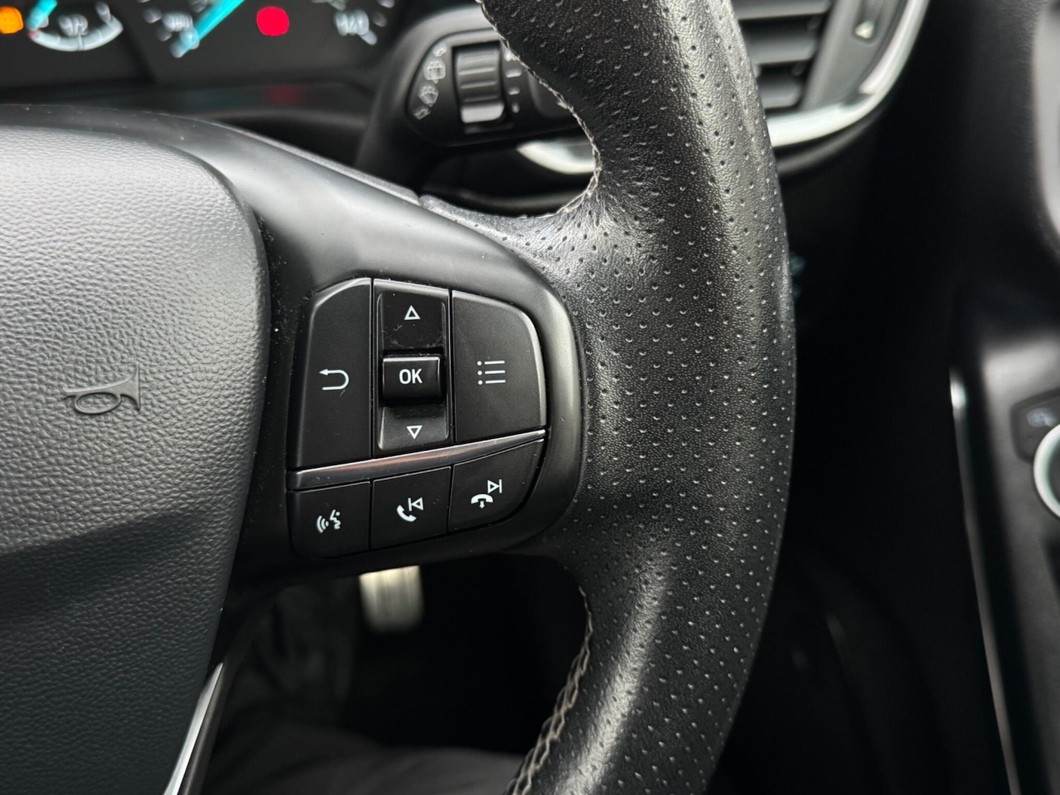 Used Ford Fiesta 2018 for sale - 76715420: Photo 37