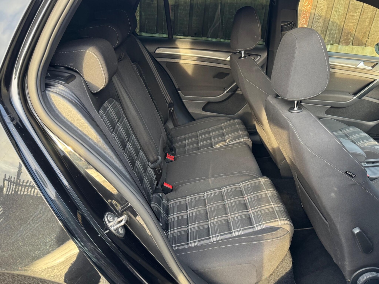 Used Volkswagen Golf 2017 for sale - 76936477: Photo 18