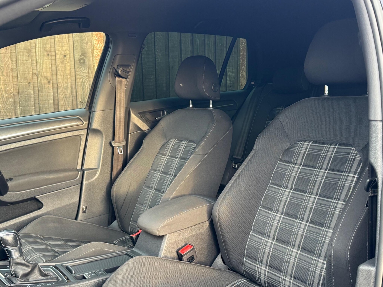 Used Volkswagen Golf 2017 for sale - 76936477: Photo 29