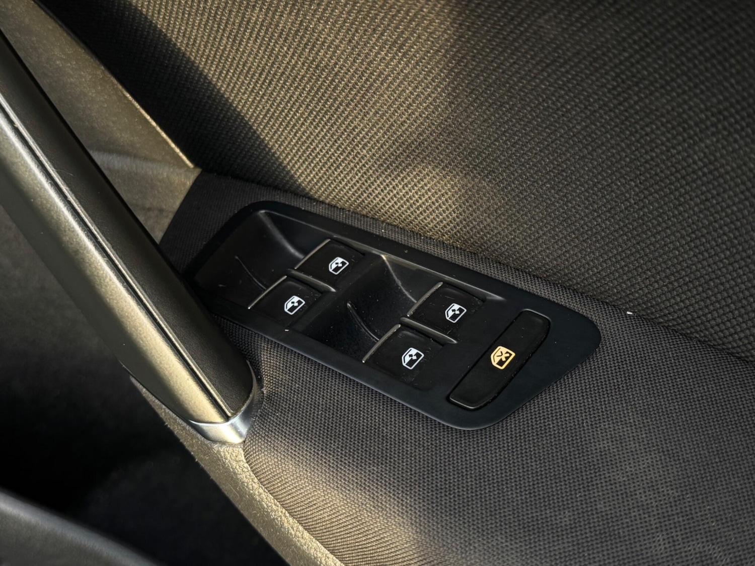 Used Volkswagen Golf 2017 for sale - 76936477: Photo 54