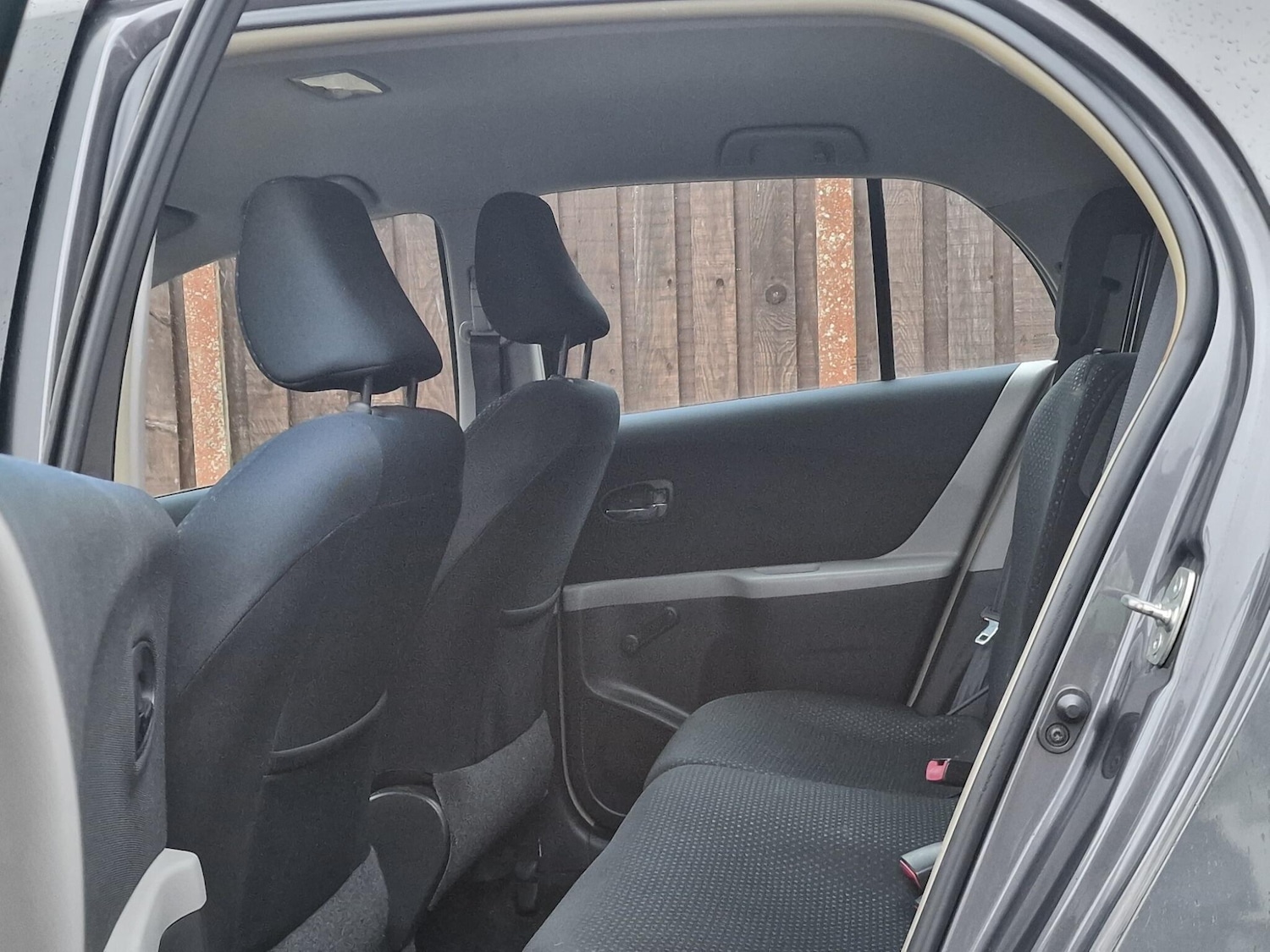 Used Toyota Yaris for sale - 77497454: Photo 22