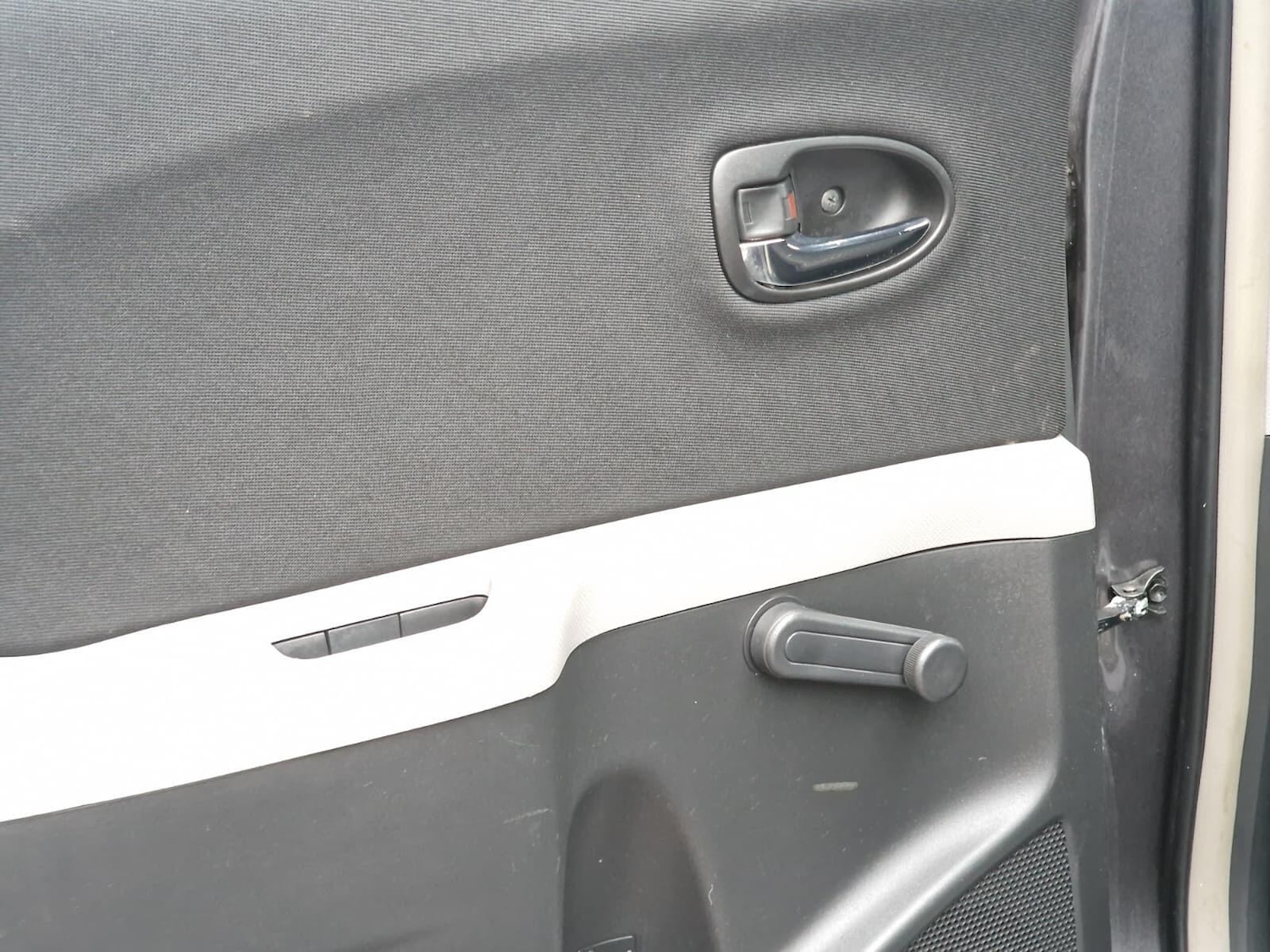 Used Toyota Yaris for sale - 77497454: Photo 30