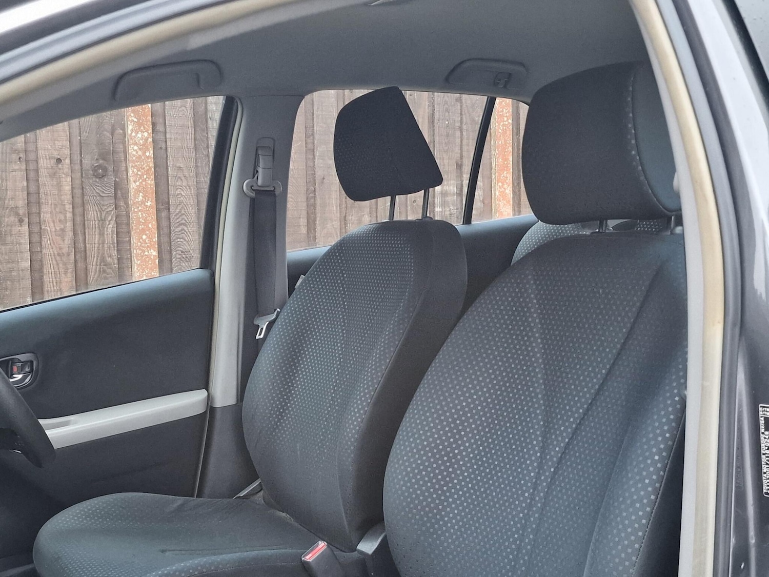 Used Toyota Yaris for sale - 77497454: Photo 41