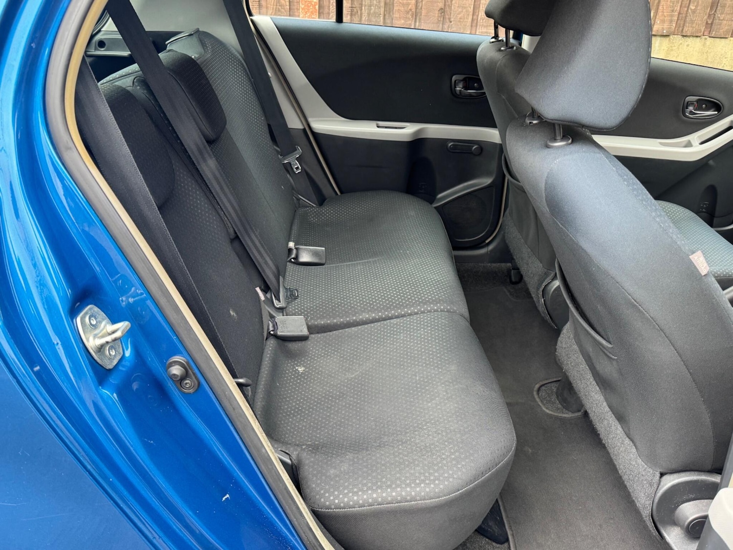 Used Toyota Yaris for sale - 77611667: Photo 17