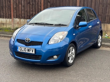 Used Toyota Yaris 2010 for sale - 77611667: Photo