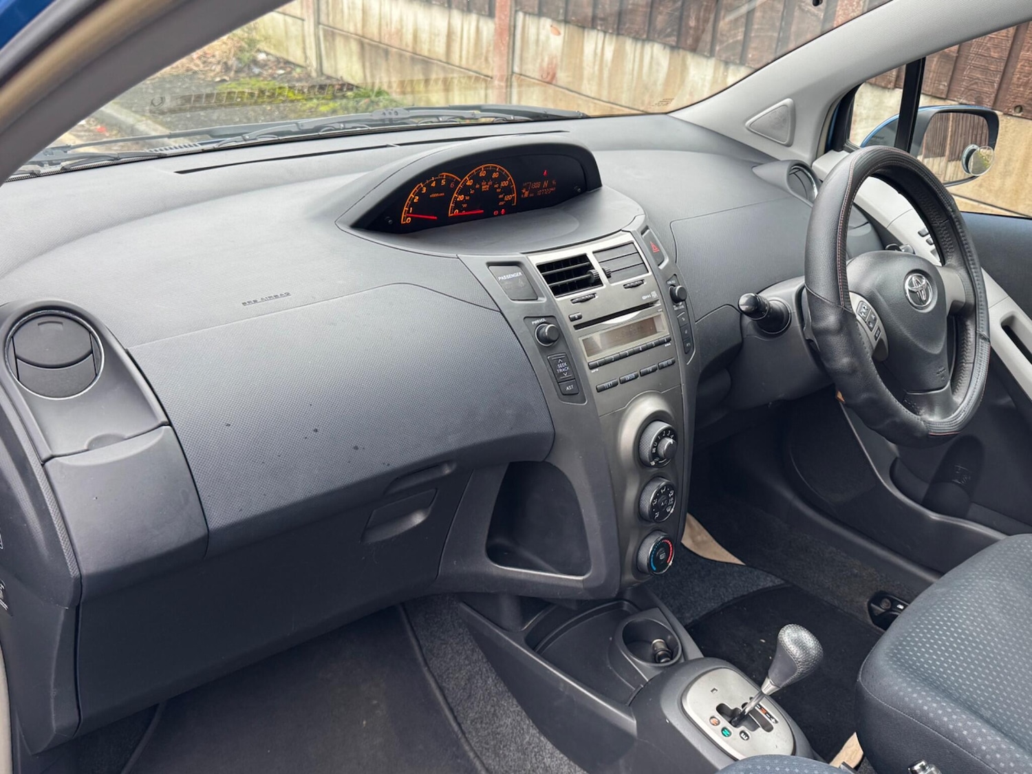 Used Toyota Yaris for sale - 77611667: Photo 30