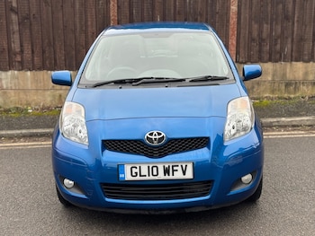 Used Toyota Yaris 2010 for sale - 77611667: Photo