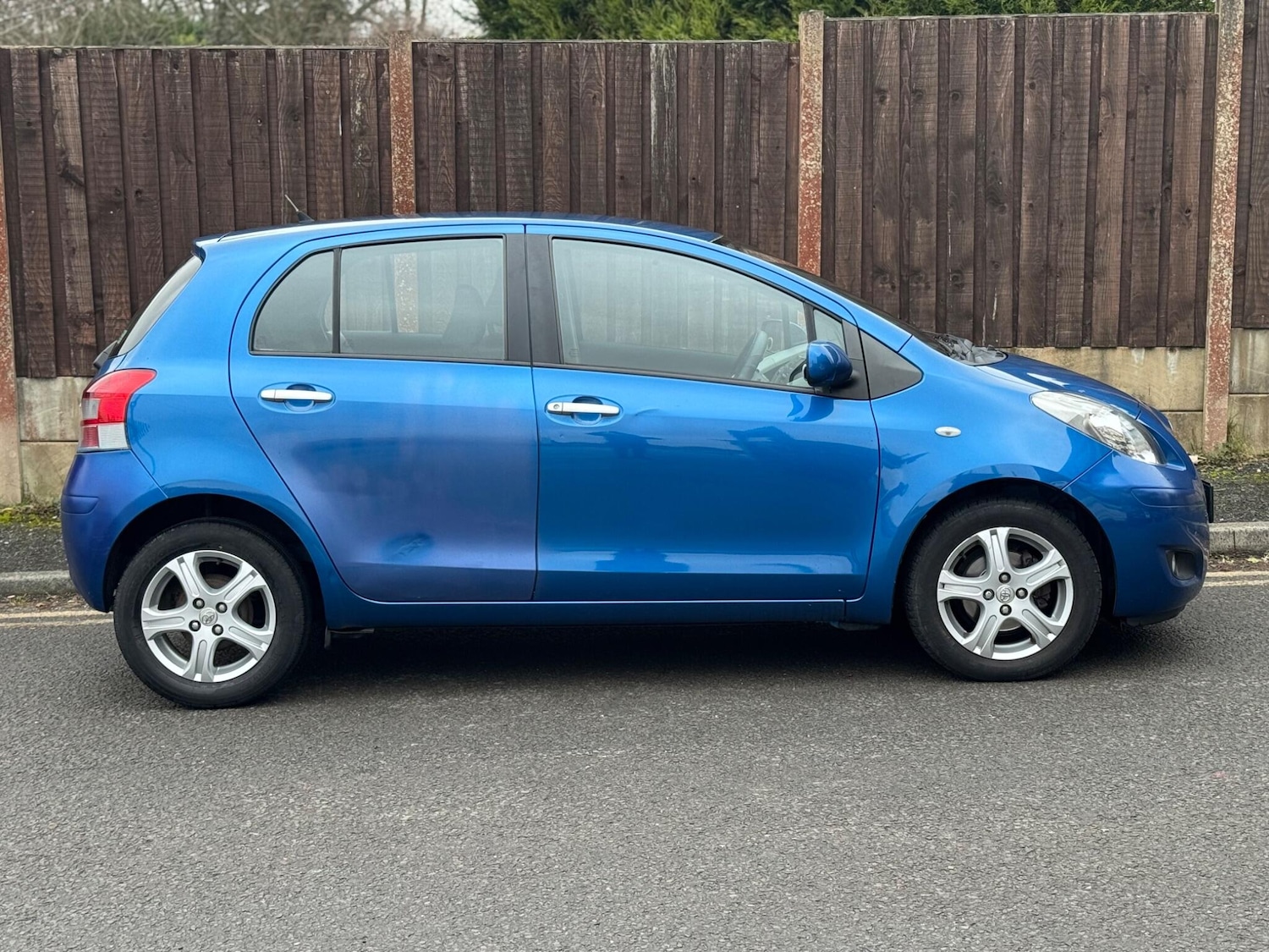 Used Toyota Yaris for sale - 77611667: Photo 8